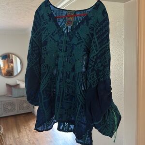 Johnny Was Embroidered Blouse sz M